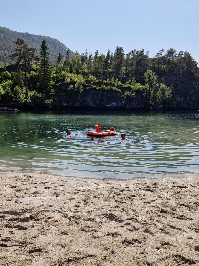 Eikefjord Holtarheim, Holidayhouse, Boat Included מראה חיצוני תמונה